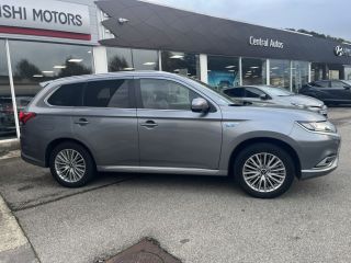 38200 : Hyundai Vienne - Groupe Central Autos - MITSUBISHI OUTLANDER PHEV Instyle - OUTLANDER III - Gris - Automate à fonct. Continu - Essence / Courant électrique