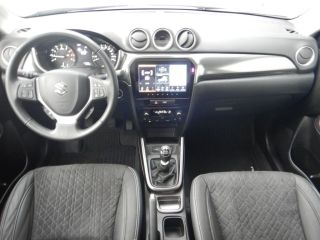 52000 : Hyundai Chaumont - Garage Michel Bazin - SUZUKI Vitara - Vitara - Titan Dark Gray Pearl métallisé - Traction - Essence/Micro-Hybride