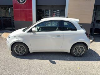 04100 : Hyundai Manosque - Pedinielli - FIAT 500e BERLINE MY22 SERIE 1 STEP 1 Icône - 500 III - Blanc - Automate à fonct. Continu - Courant électrique