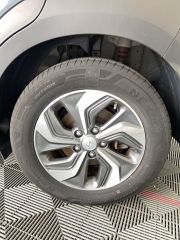 85000 : Hyundai La Roche-sur-Yon - Océane Auto - HYUNDAI KONA HYBRID Intuitive - KONA - Gris - Automate sequentiel - Essence / Courant électrique