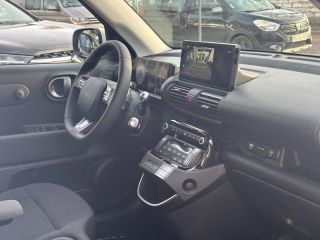 89100 : Hyundai Sens - APS - HYUNDAI Inster - Inster - Blanc - Traction - Electrique