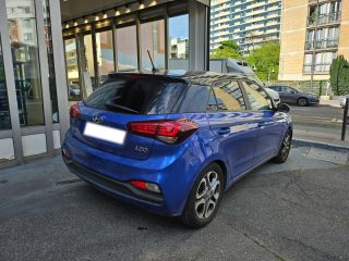 75013 : Hyundai Paris 13 - Bayard Automobiles - HYUNDAI i20 - i20 - Champion blue/phantom black - Traction - Essence