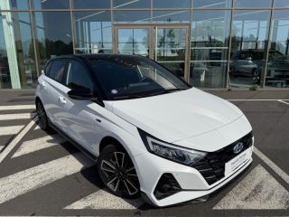 37540 : Hyundai Tours - EOS des Nations - HYUNDAI i20 - i20 - Polar White Métal/Toit/rétros Black - Traction - Essence/Micro-Hybride