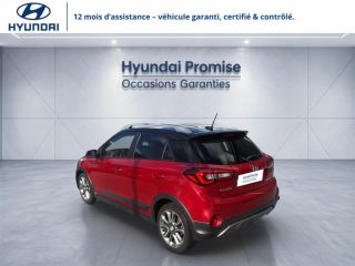 45000 : Hyundai Orléans - GCA - HYUNDAI i20 Active - i20 Active - Passion Red/Toit rétro Phantom Black - Traction - Essence
