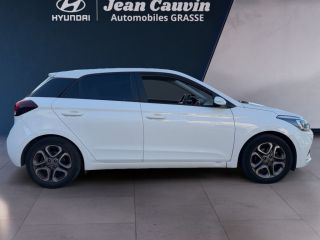 06130 : Hyundai Grasse - Garage Jean Cauvin - HYUNDAI i20 Intuitive - i20 II - Blanc - Boîte manuelle - Essence sans plomb