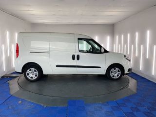 31200 : Hyundai TOULOUSE NORD - AUTO NORD - FIAT DOBLO CARGO PRO LOUNGE - DOBLO II - Blanc - Boîte manuelle - Diesel