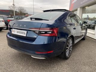 69340 : Hyundai Lyon Ouest - Groupe Central Autos - SKODA SUPERB Laurin &amp; Klement - SUPERB III - Bleu - Automate sequentiel - Essence / Courant électrique