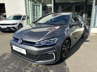 50300 : Hyundai Avranches - GCA - VOLKSWAGEN Golf - Golf - Gris Indium - Traction - Hybride rechargeable : Essence/Electrique