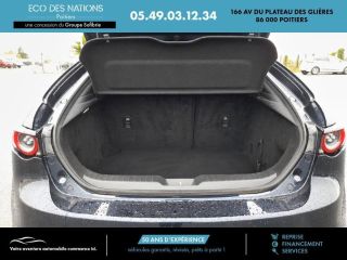 86000 : Hyundai Poitiers - Eco des Nations - MAZDA Mazda 3 - Mazda 3 - Deep Crystal Blue Mica - Traction - Essence/Micro-Hybride