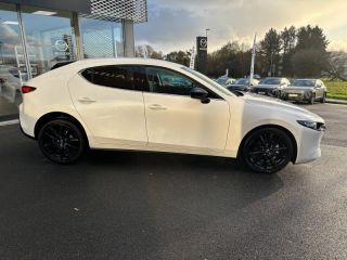 29000 : Hyundai Quimper - Iroise Automobiles - MAZDA Mazda 3 - Mazda 3 - Blanc - Traction - Essence/Micro-Hybride