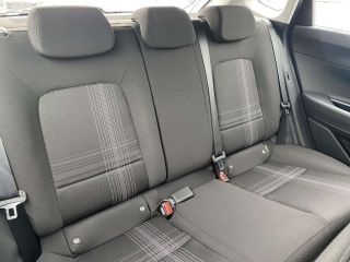 13200 : HYUNDAI Arles - Lexa Automobile - HYUNDAI i20 Initia - i20 III - Blanc - Boîte manuelle - Essence sans plomb