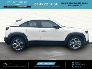86000 : Hyundai Poitiers - Eco des Nations - MAZDA MX-30 - MX-30 - Blanc - Traction - Electrique