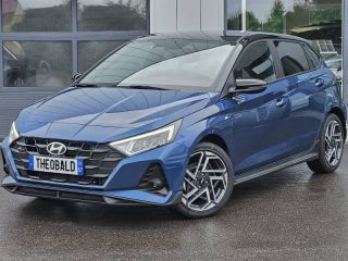 57685 : Hyundai Metz - Theobald Automobiles - HYUNDAI i20 - i20 - Vibrant Blue Métal/Toit+rétros Black - Traction - Essence