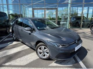 37540 : Hyundai Tours - EOS des Nations - VOLKSWAGEN Golf - Golf - Reflet d&#039;Argent métallisée - Traction - Essence