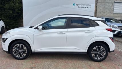 33110 : Hyundai Bordeaux Nord Le Bouscat - Sipa Automobiles - HYUNDAI KONA ELECTRIC Intuitive - KONA ELECTRIC (12/2020) - BLANC - Automate à fonct. Continu - Courant électrique