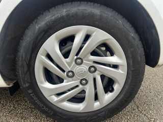 21300 : Hyundai Dijon - Privilège Automobiles - HYUNDAI i10 Intuitive - i10 (12/2019-05/2023) - Blanc - Boîte automatisée - Essence sans plomb