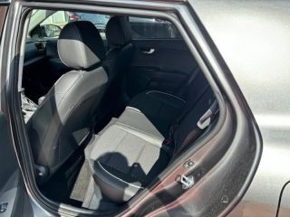 89100 : Hyundai Sens - APS - KIA Stonic - Stonic - Gris Météore métallisé - Traction - Essence/Micro-Hybride